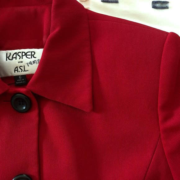 Red Kasper jacket - Picture 5 of 8